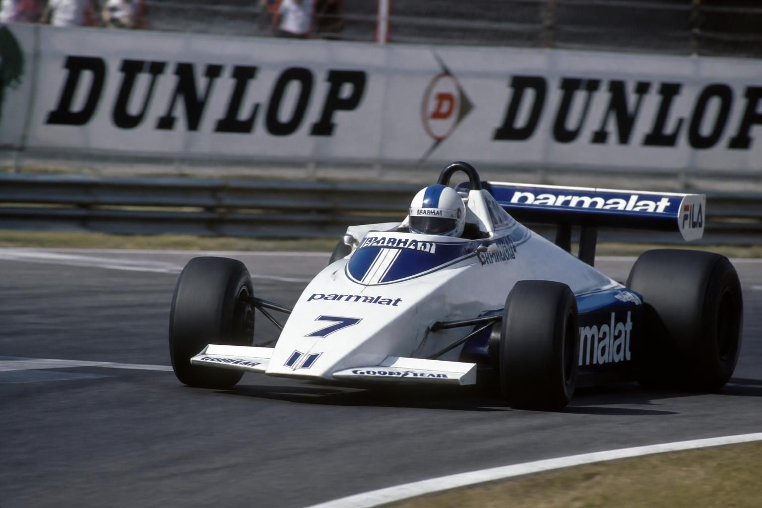 découvrez la bt46b brabham, icône de la f1, et son moteur révolutionnaire qui a marqué l'histoire de la course automobile.
